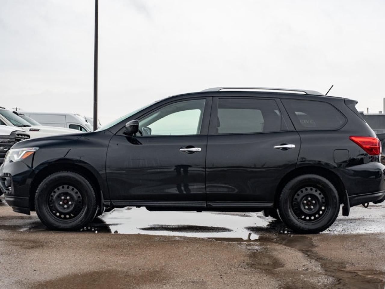 2018 Nissan Pathfinder  Photo