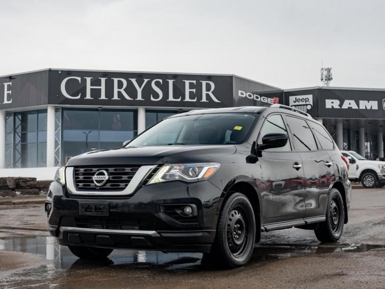 2018 Nissan Pathfinder  Photo