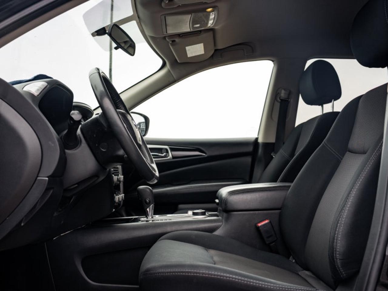 2018 Nissan Pathfinder  Photo