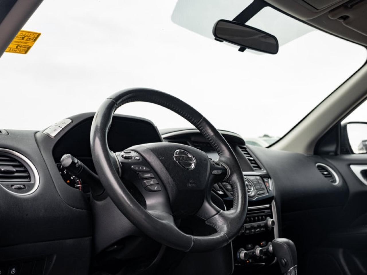 2018 Nissan Pathfinder  Photo