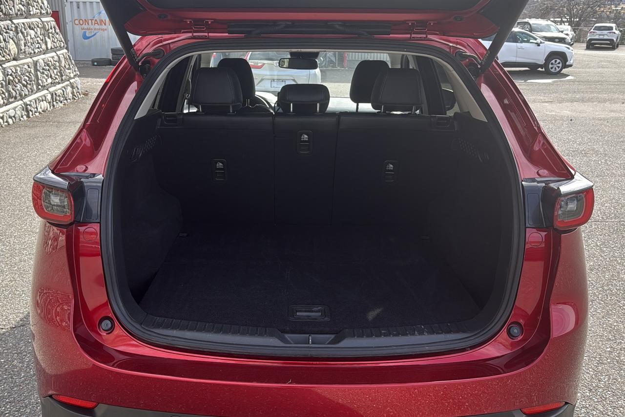 2025 Mazda CX-5 2.5 S Preferred Photo