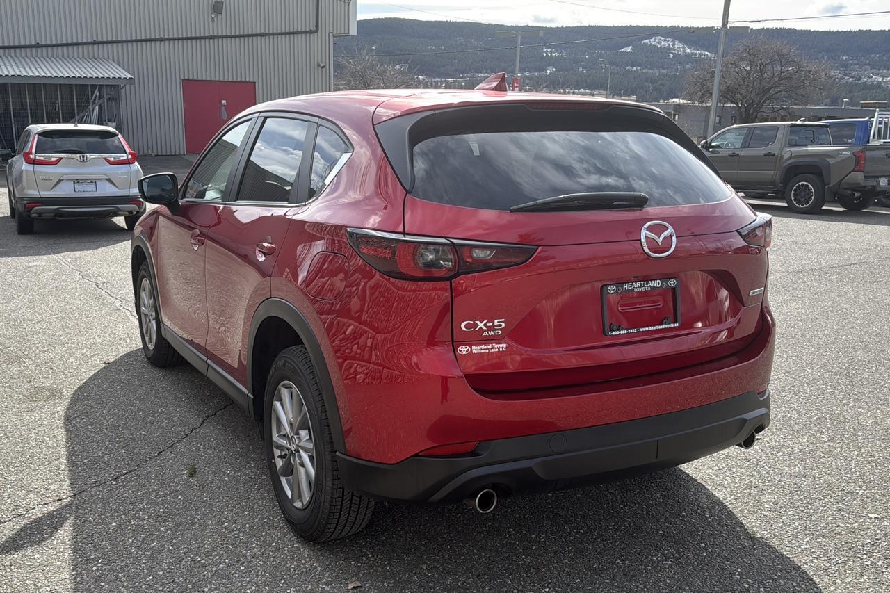 2025 Mazda CX-5 2.5 S Preferred Photo4