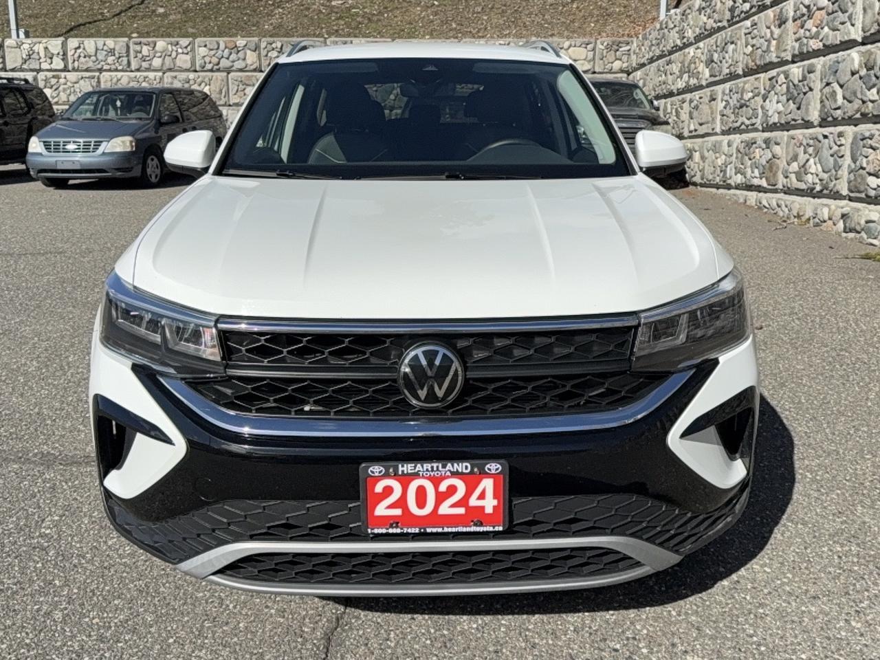 2024 Volkswagen Taos SE SE Photo