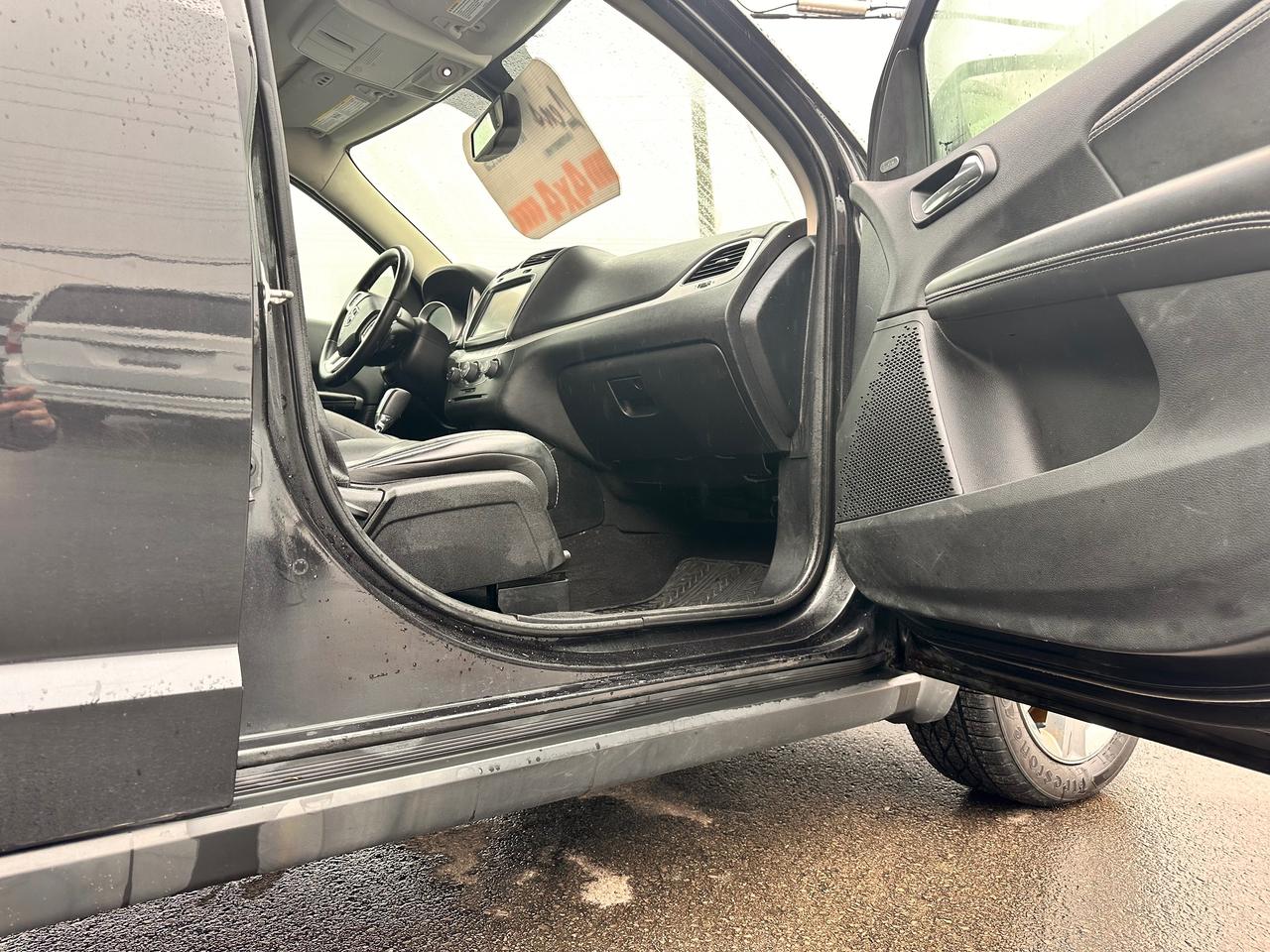 2012 Dodge Journey ONE OWNER!, NO ACCIDENTS, SOLD CERTIFIED, Photo