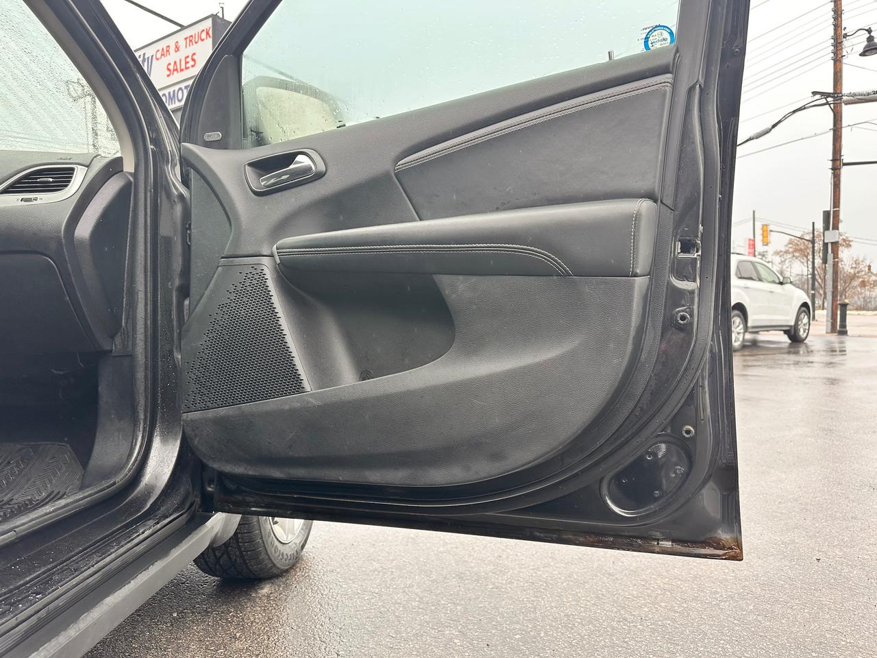 2012 Dodge Journey ONE OWNER!, NO ACCIDENTS, SOLD CERTIFIED, Photo