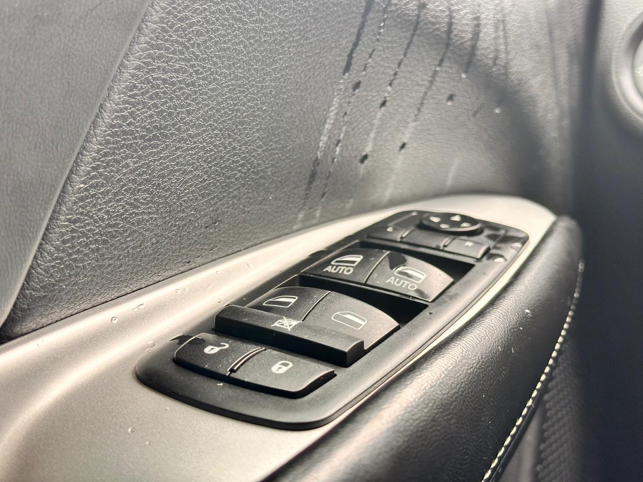 2012 Dodge Journey ONE OWNER!, NO ACCIDENTS, SOLD CERTIFIED, Photo