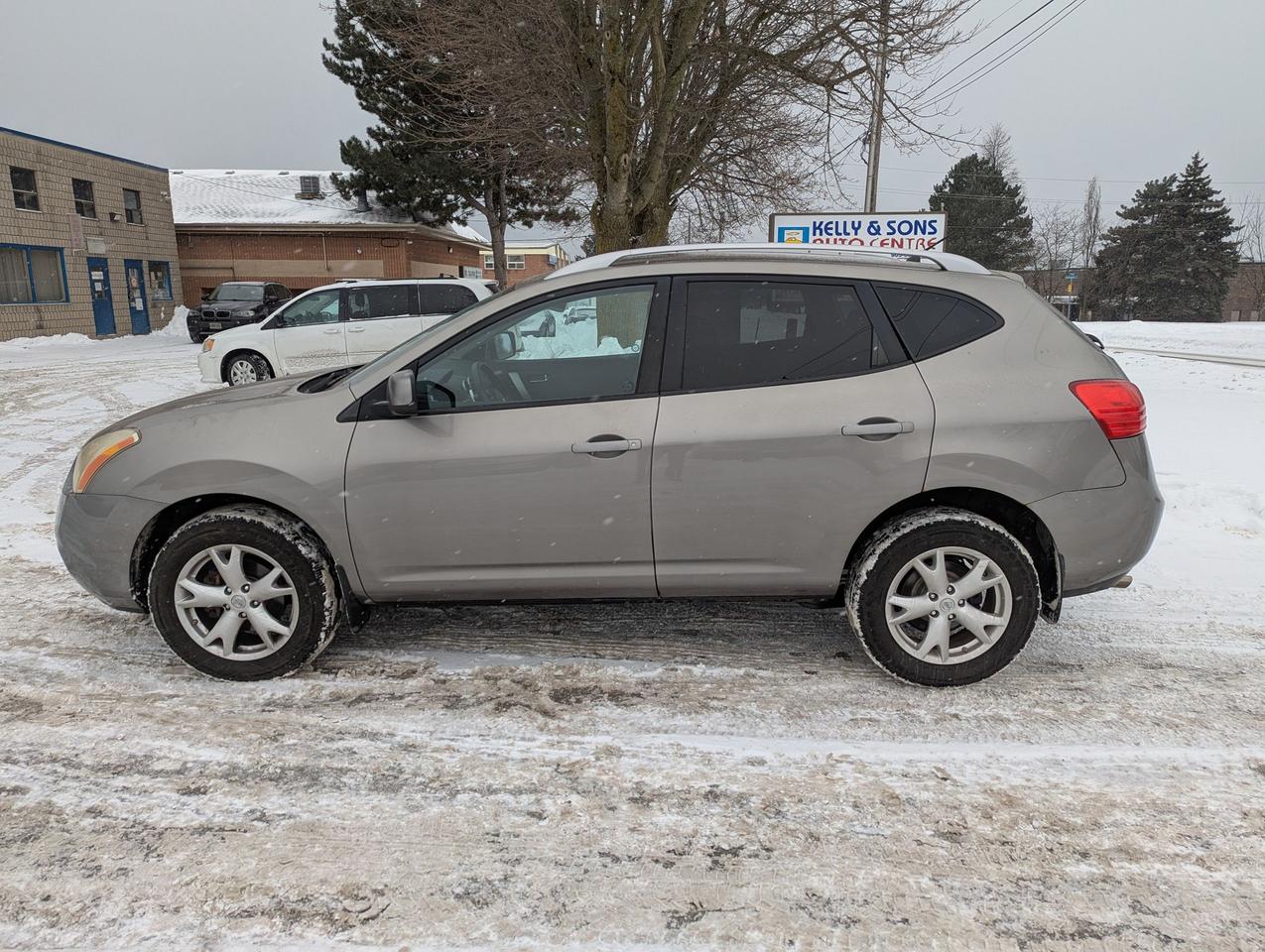 2009 Nissan Rogue "Holy COW" certified + FREE 6M warranty Photo3