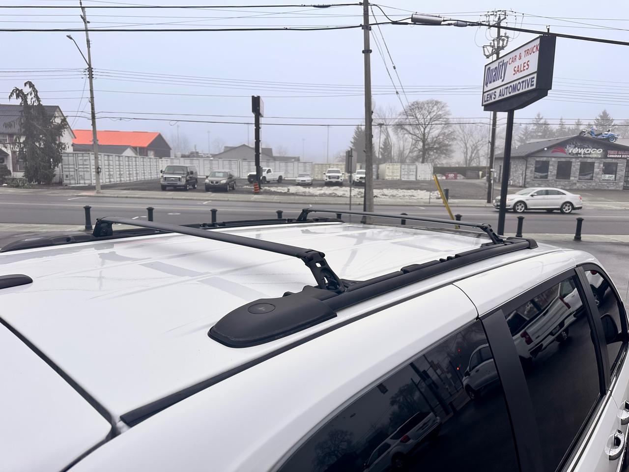 2014 Chrysler Town & Country PREMIUM CHRYSTLER VAN, DVD, WARRANTY AVAB! Photo