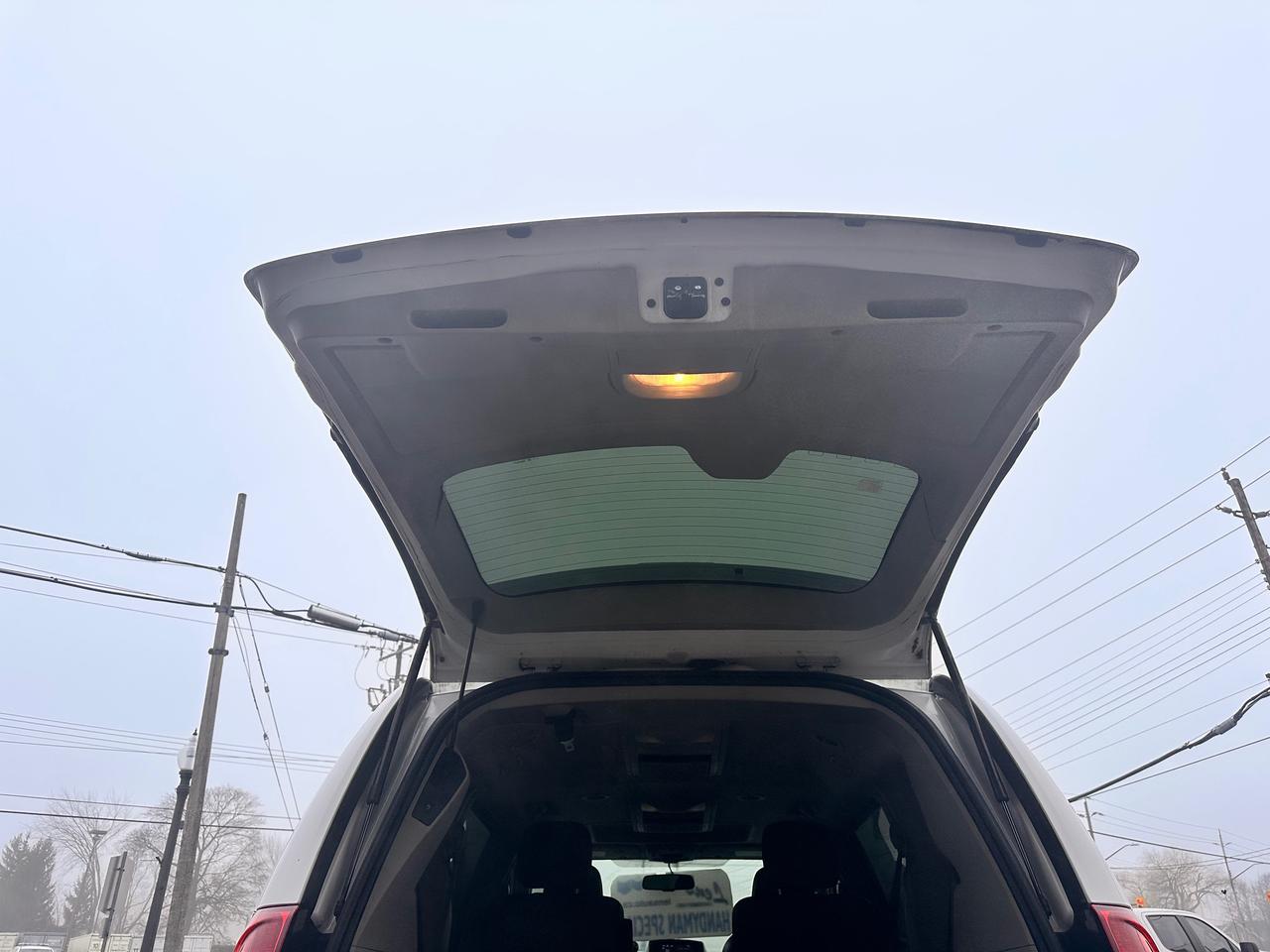 2014 Chrysler Town & Country PREMIUM CHRYSTLER VAN, DVD, WARRANTY AVAB! Photo