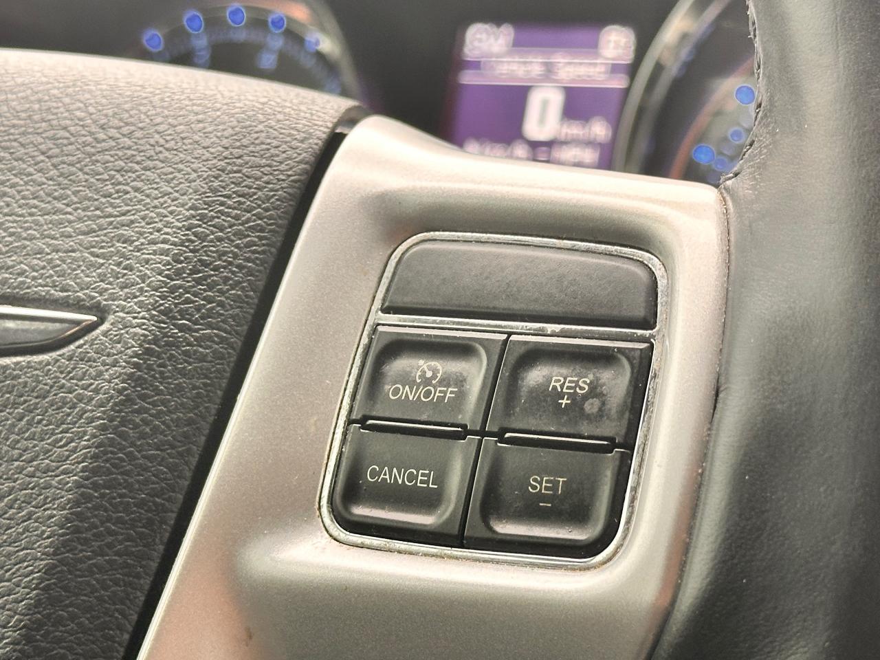 2014 Chrysler Town & Country PREMIUM CHRYSTLER VAN, DVD, WARRANTY AVAB! Photo