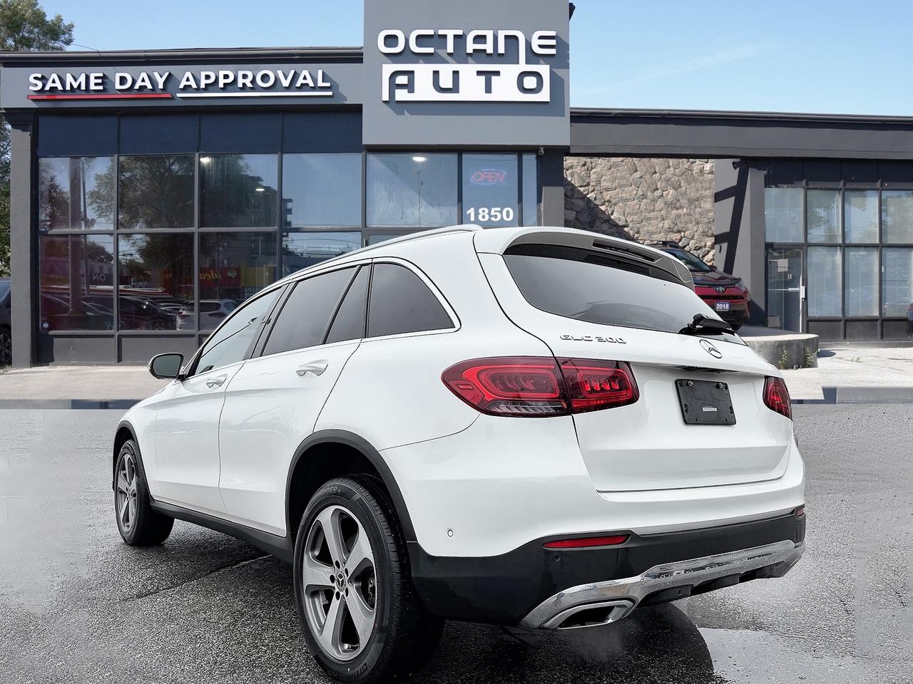 2021 Mercedes-Benz GLC GLC 300 4MATIC SUV Photo3