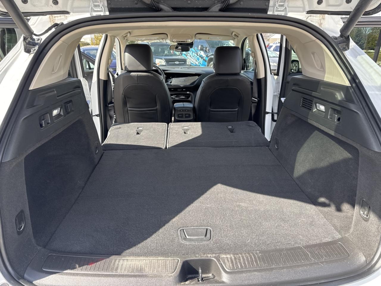 2023 Buick Envision Essense AWD Photo