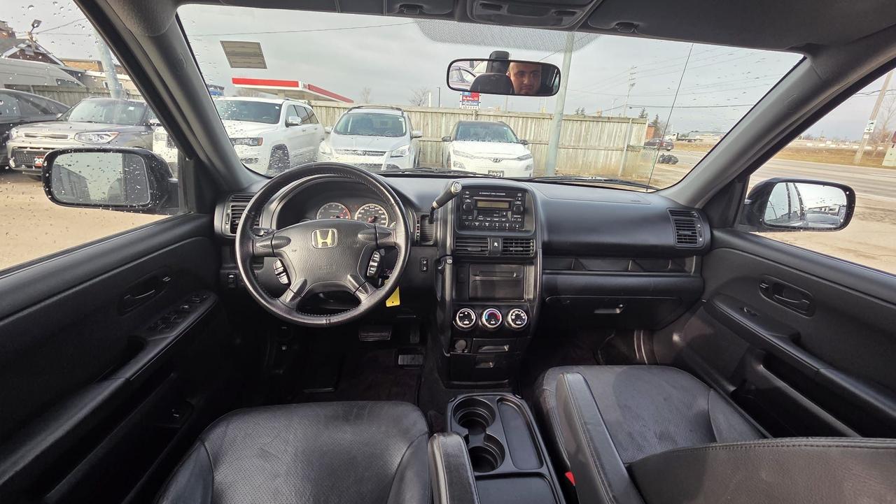 2005 Honda CR-V EX-L, RUNS AND DRIVES WELL, AS IS SPECIAL Photo