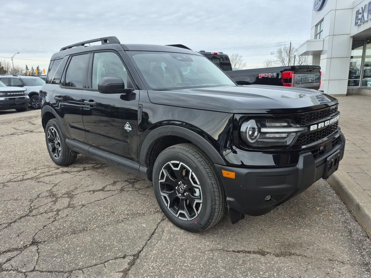 2026 Ford Bronco Sport OUTER BANKS, MEMORY DRIVER SEAT, REMOTE START Photo