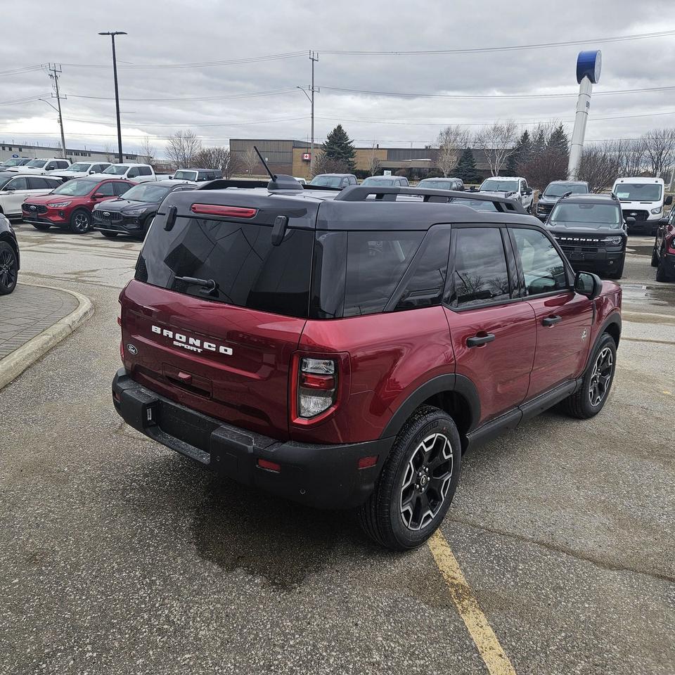 2026 Ford Bronco Sport OUTER BANKS, TECH PKG, MOONROOF, REMOTE START Photo4