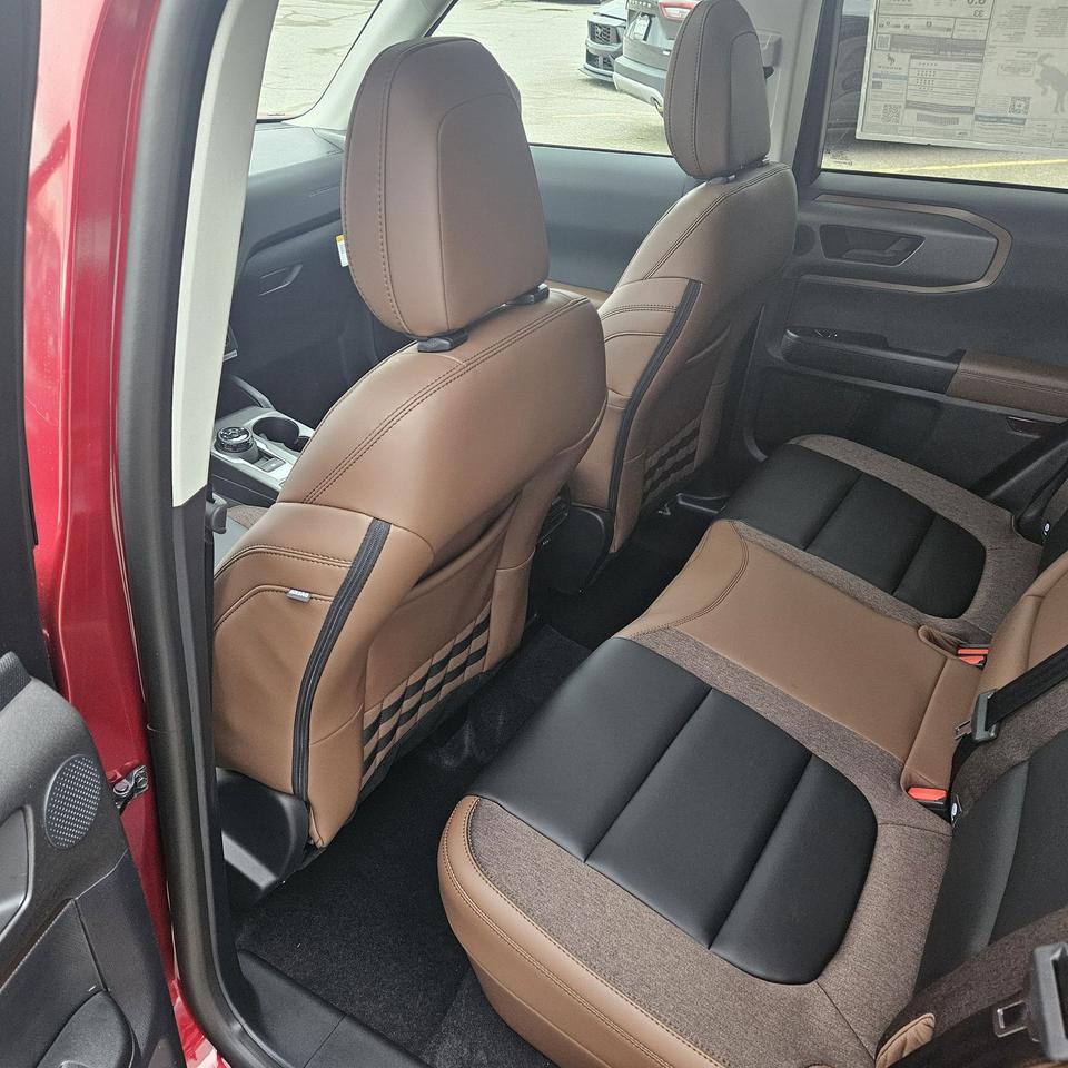 2026 Ford Bronco Sport OUTER BANKS, TECH PKG, MOONROOF, REMOTE START Photo