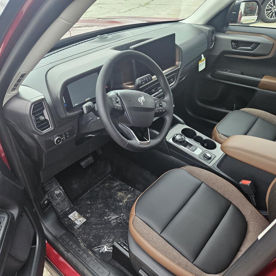 2026 Ford Bronco Sport OUTER BANKS, TECH PKG, MOONROOF, REMOTE START Photo