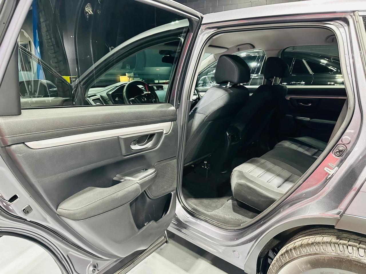 2018 Honda CR-V LX AWD Photo