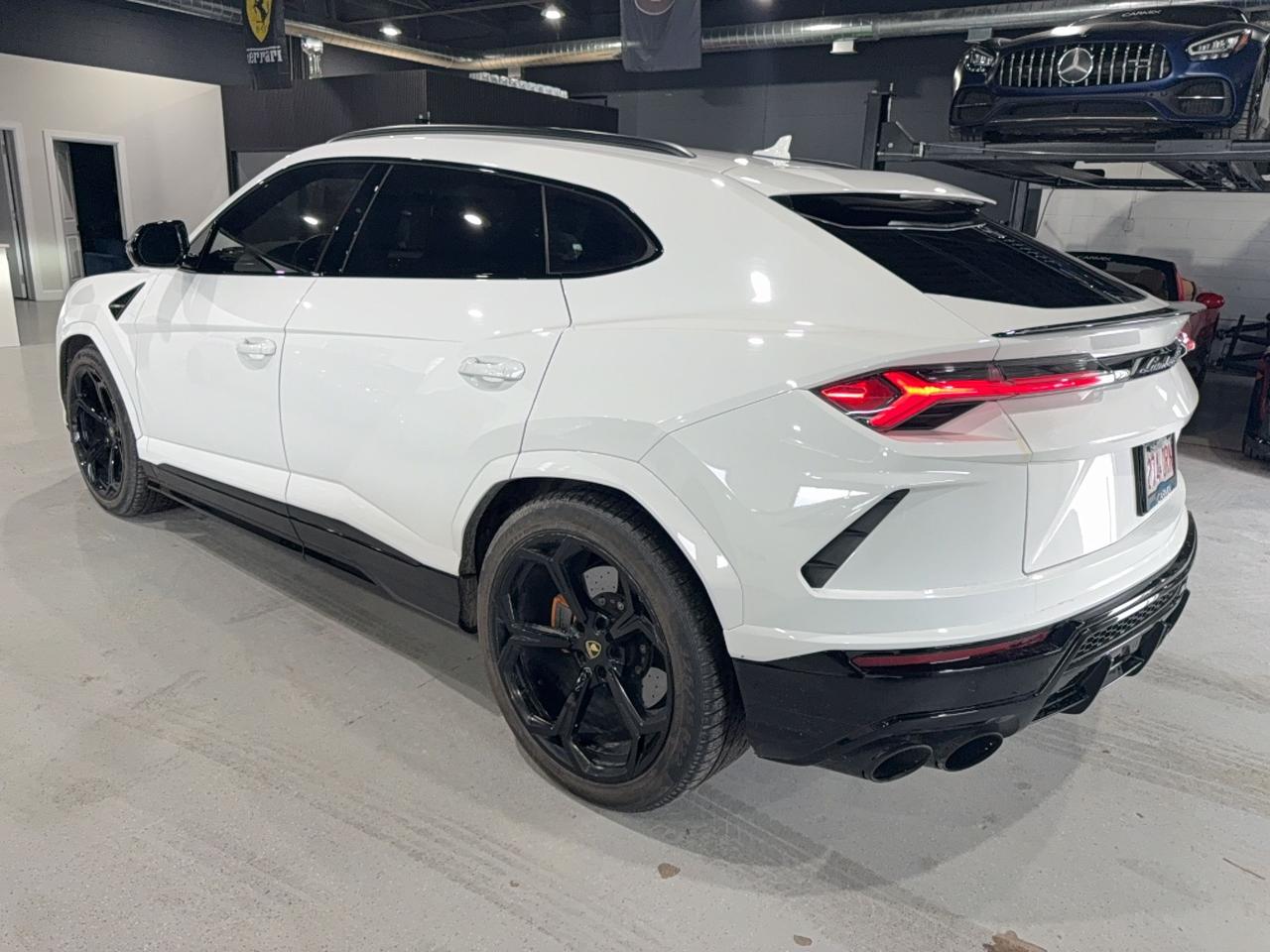 2021 Lamborghini Urus  Photo