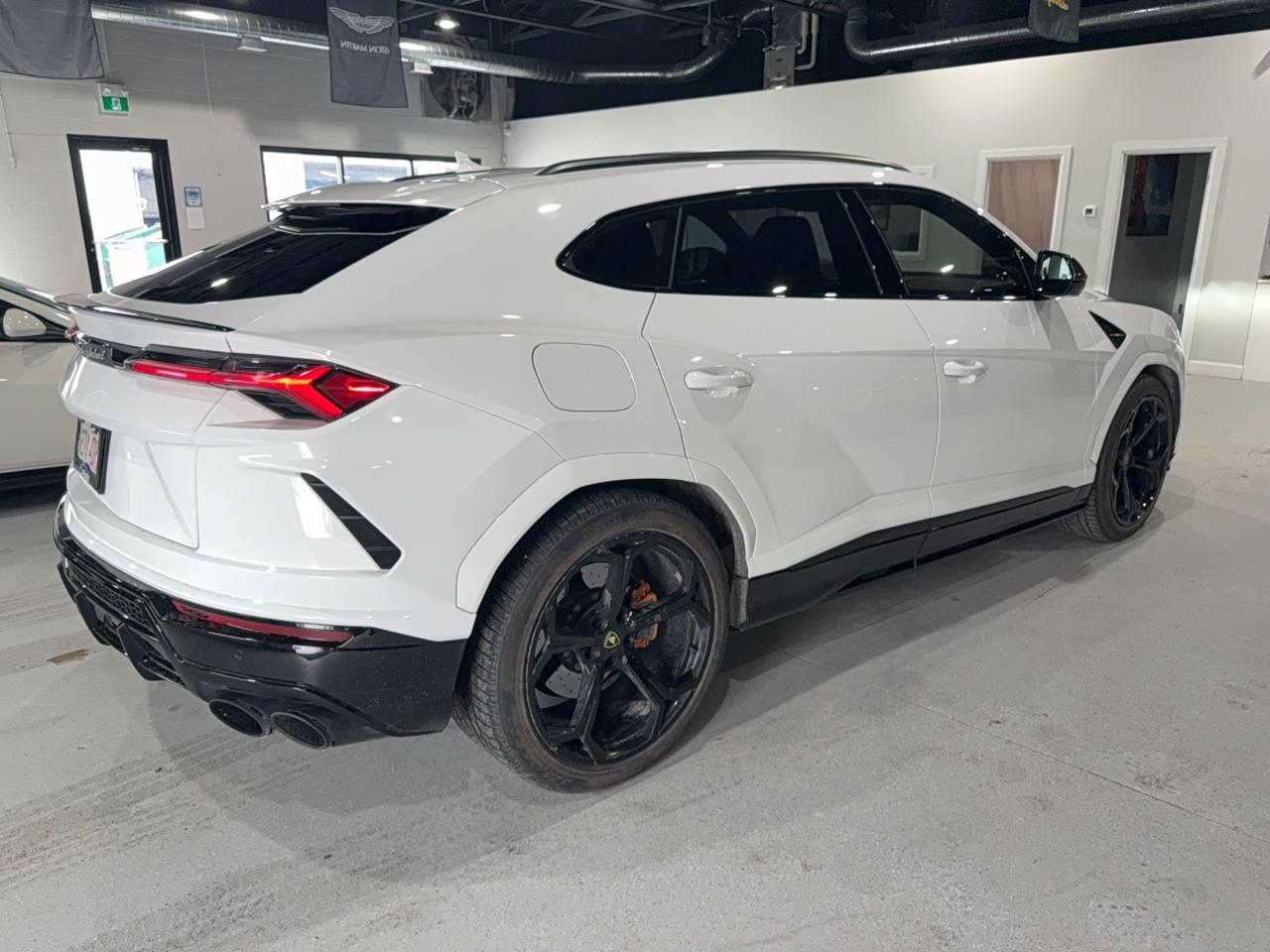 2021 Lamborghini Urus  Photo