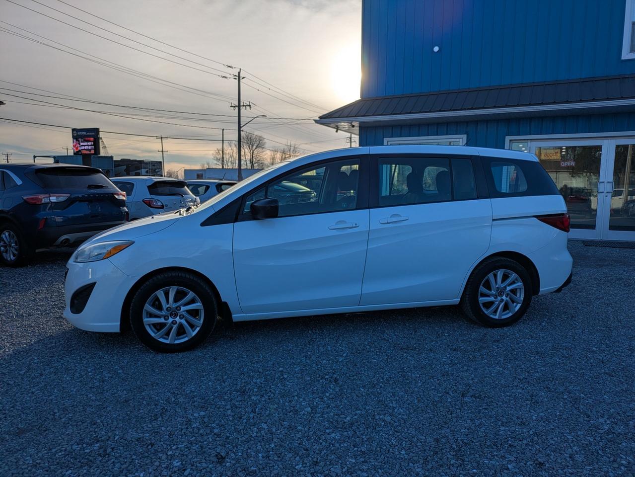 2014 Mazda MAZDA5 4dr Wgn Auto GS Photo