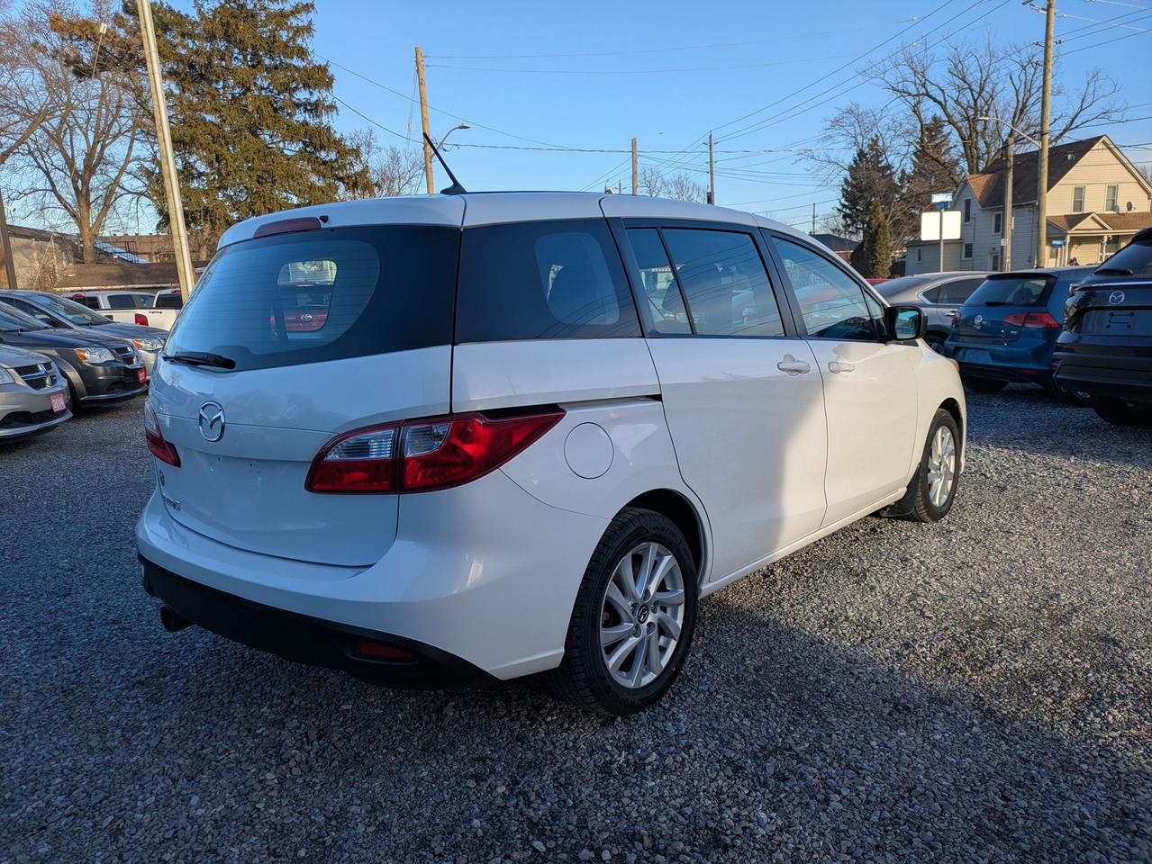 2014 Mazda MAZDA5 4dr Wgn Auto GS Photo