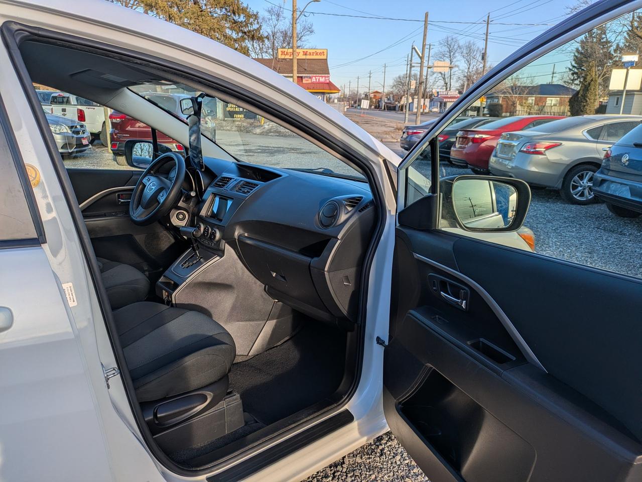 2014 Mazda MAZDA5 4dr Wgn Auto GS Photo