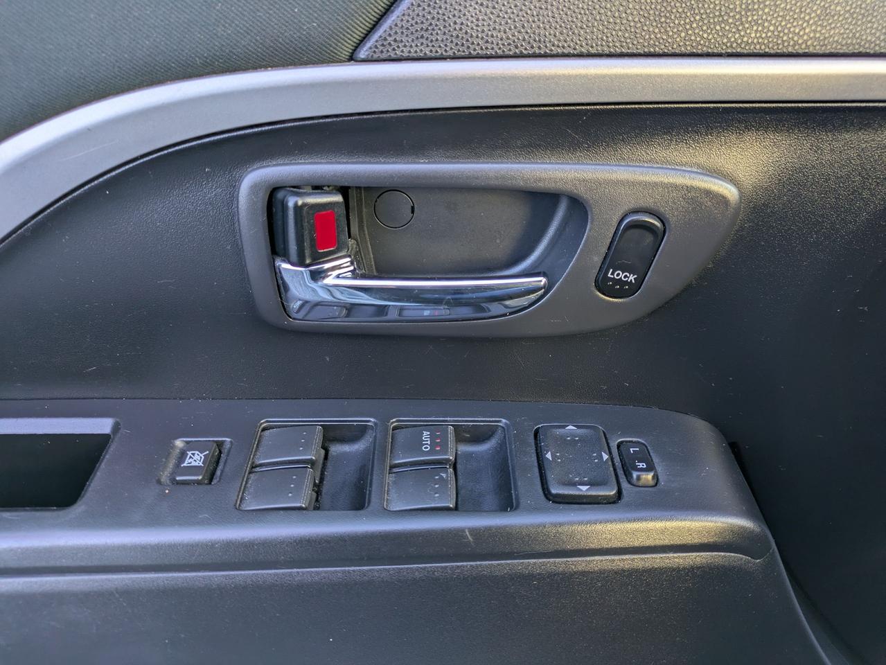 2014 Mazda MAZDA5 4dr Wgn Auto GS Photo