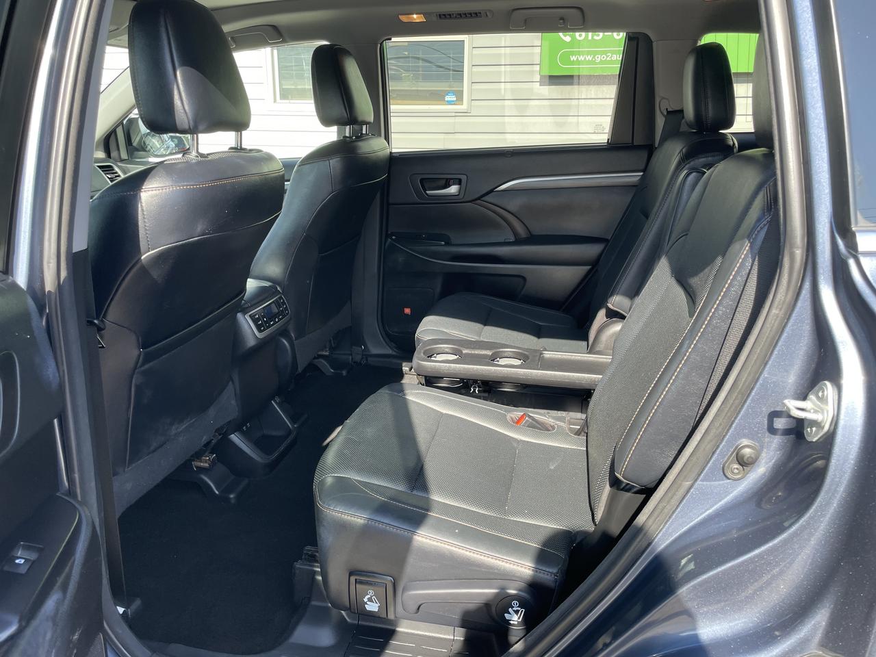 2017 Toyota Highlander Hybrid LIMITED Photo