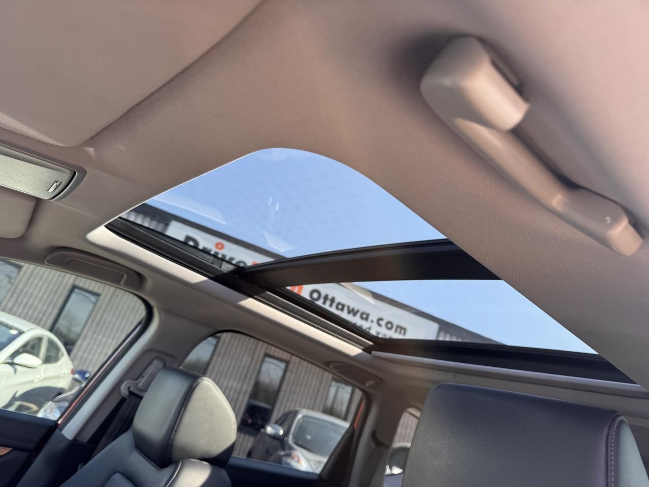 2018 Honda CR-V Touring AWD Photo