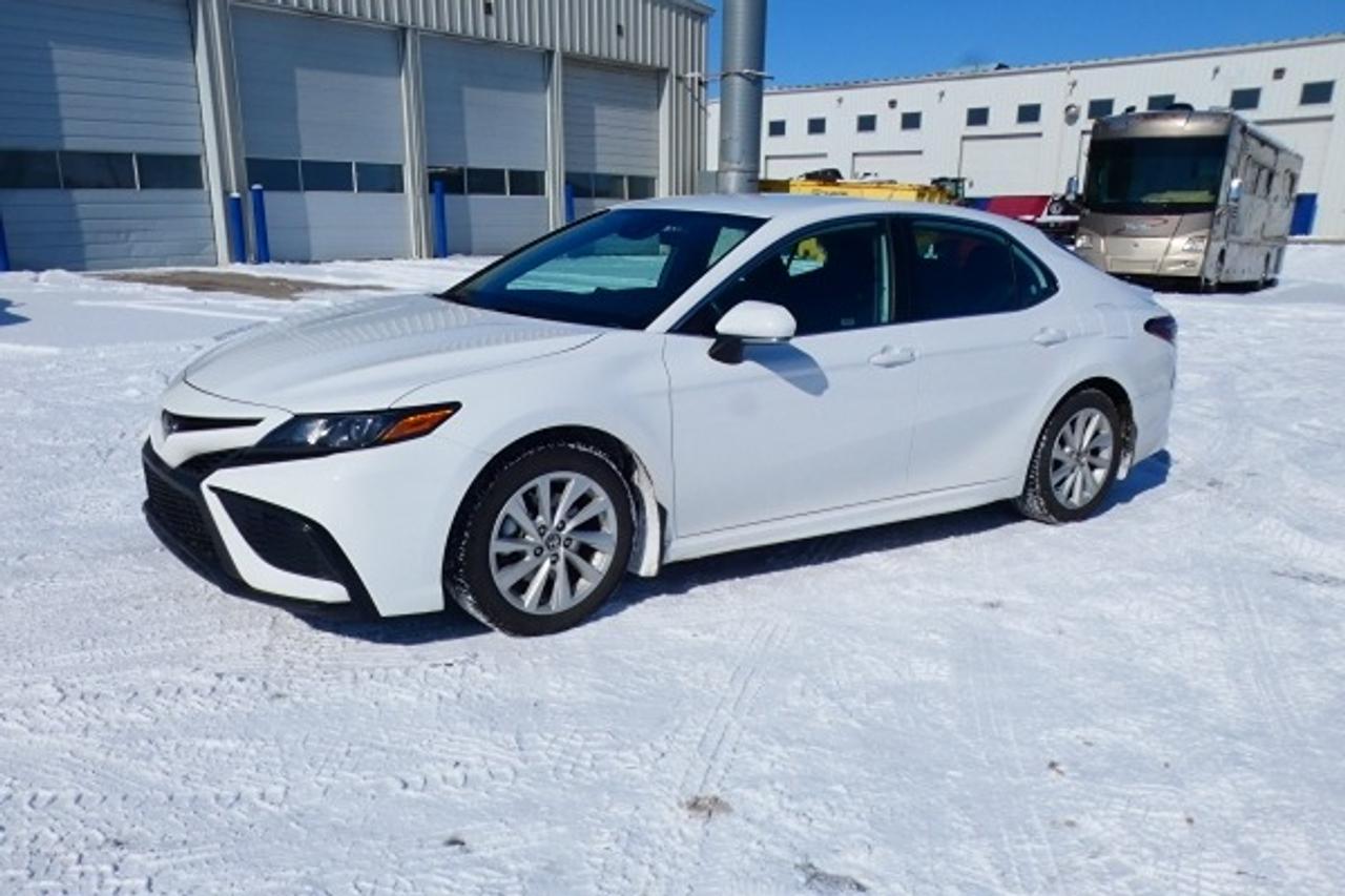 2024 Toyota Camry SE Auto w/Htd Leather, BUC - Photo #1