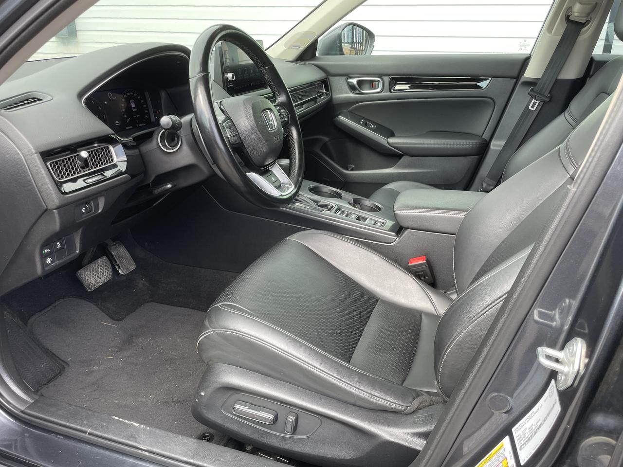 2022 Honda Civic Touring Photo