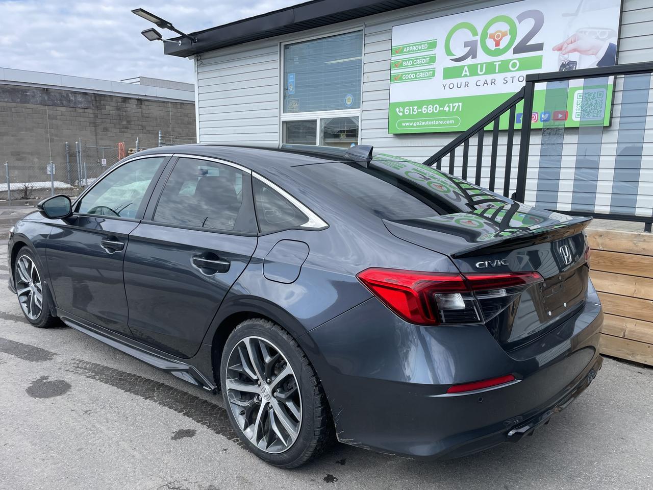 2022 Honda Civic Touring Photo3