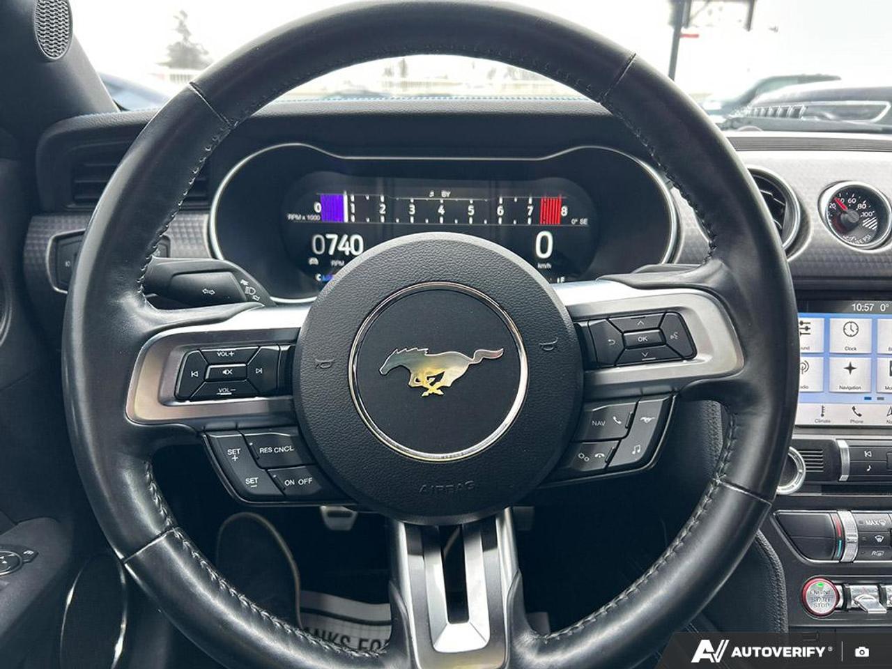 2018 Ford Mustang GT PREMIUM / NO ACCIDENTS / PERFORMANCE PKG / NAV Photo