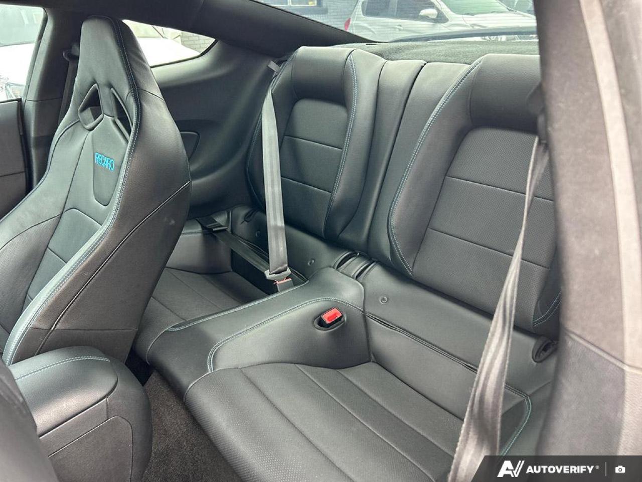 2018 Ford Mustang GT PREMIUM / NO ACCIDENTS / PERFORMANCE PKG / NAV Photo