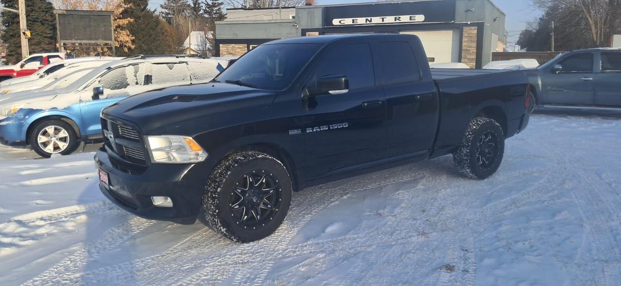 2012 RAM 1500 SPORT Photo4