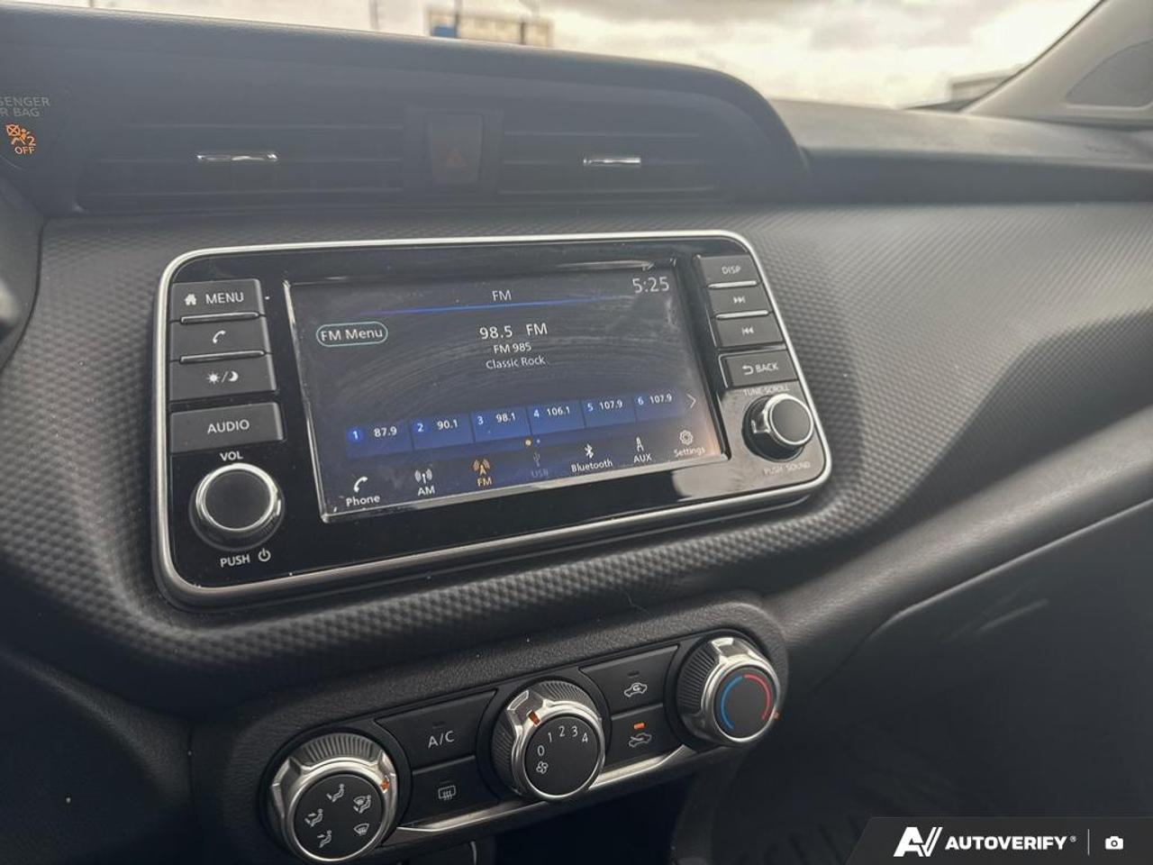 2024 Nissan Kicks S / NO ACCIDENTS / BLINDSPOT DETECTION / BLUETOOTH Photo
