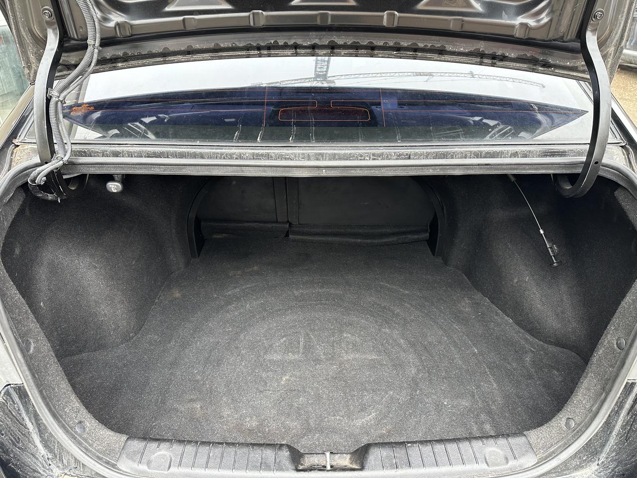 2010 Hyundai Elantra 4dr Sdn Man GL w/Sport Photo