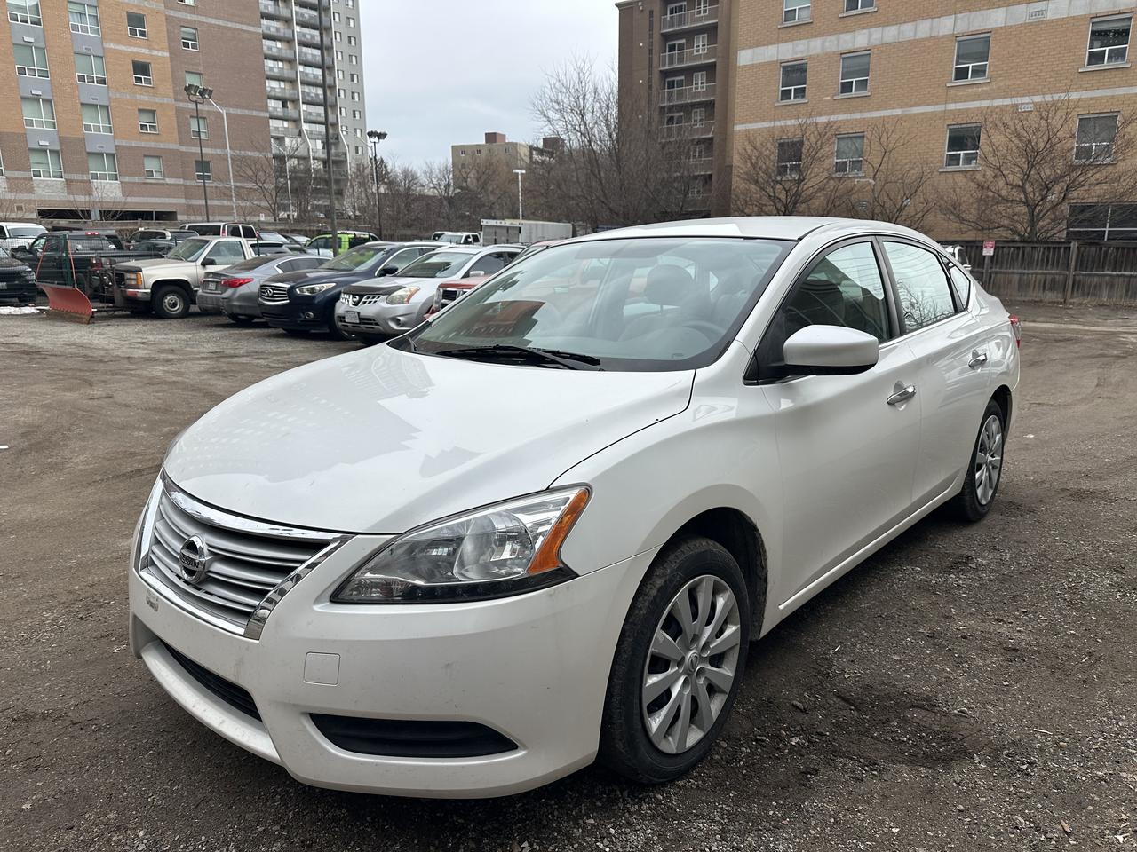 2013 Nissan Sentra S Photo