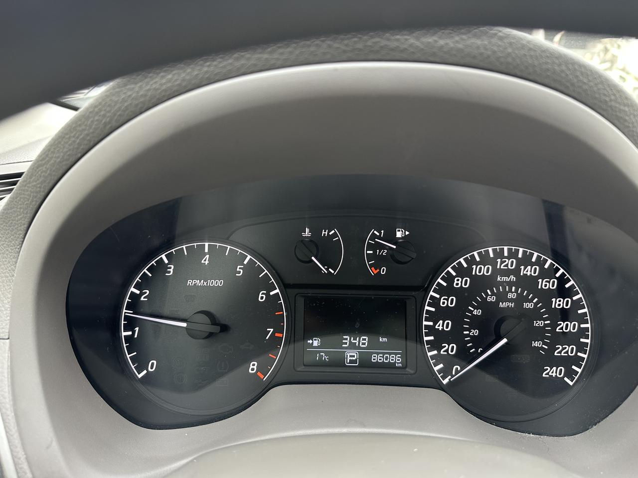 2013 Nissan Sentra S Photo