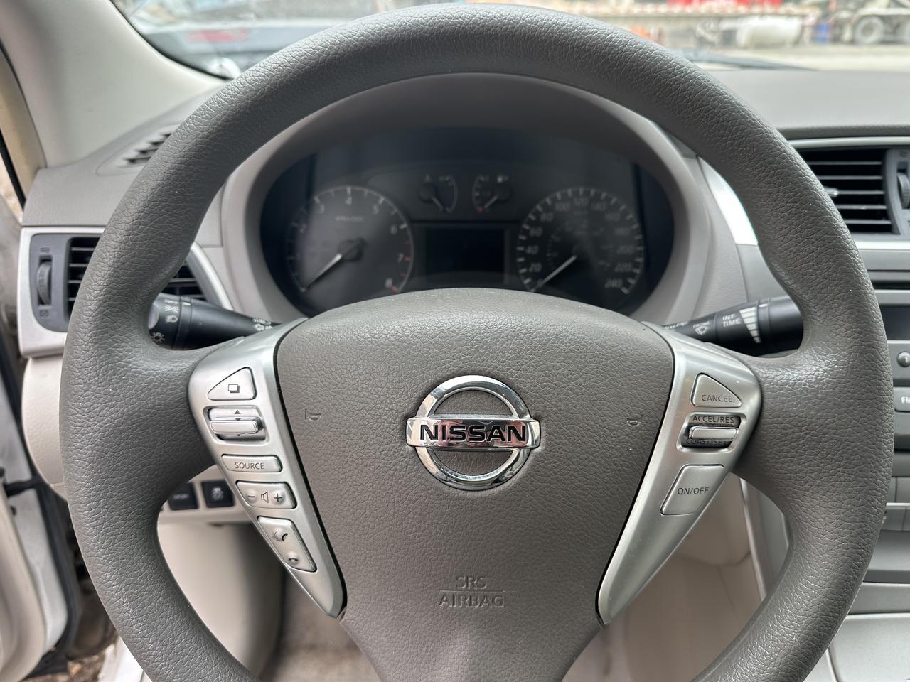 2013 Nissan Sentra S Photo