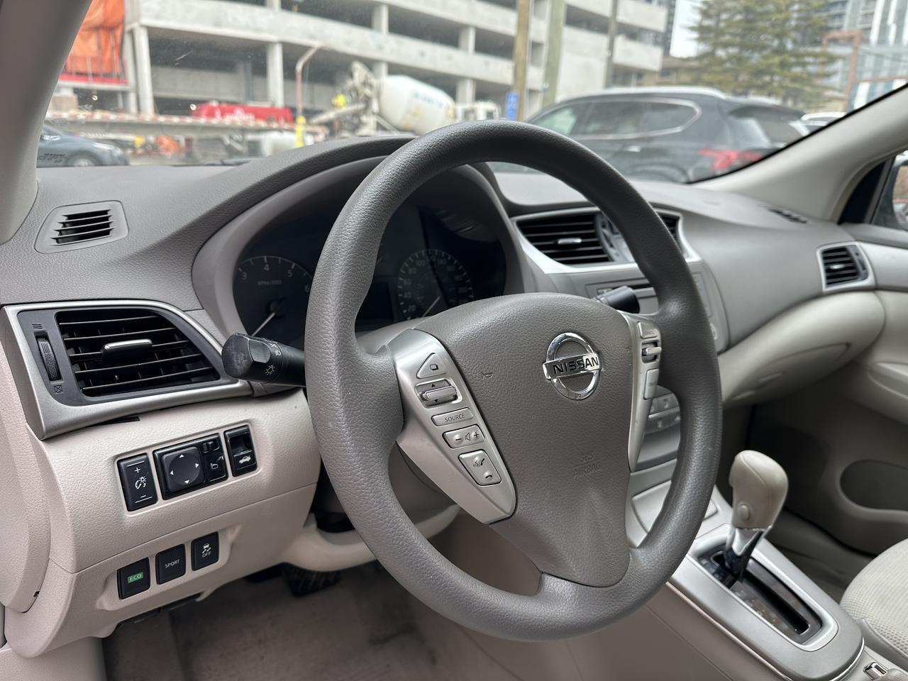 2013 Nissan Sentra S Photo