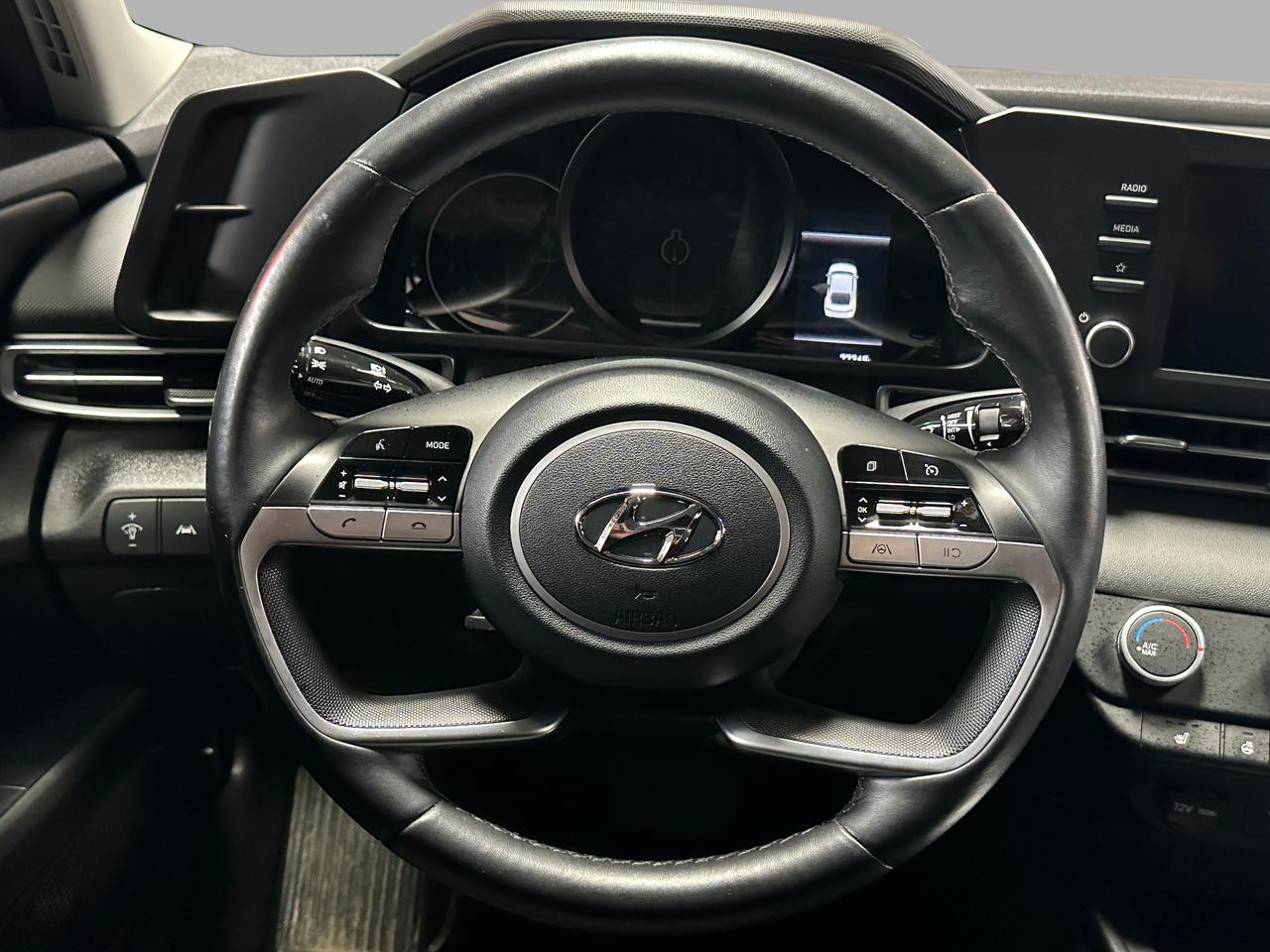 2023 Hyundai Elantra PREFERRED | BLUETOOTH | HEATED SEATS | BACK UP CAM Photo