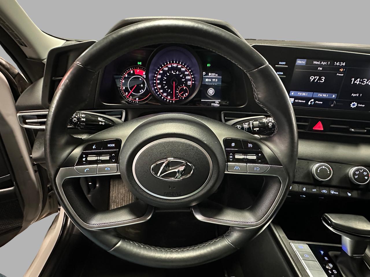 2023 Hyundai Elantra PREFERRED | BLUETOOTH | HEATED SEATS | BACK UP CAM Photo