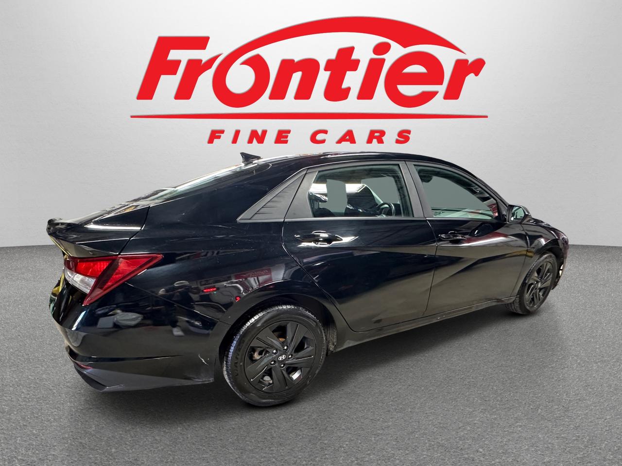 2023 Hyundai Elantra PREFERRED | BLUETOOTH | HEATED SEATS | BACK UP CAM Photo
