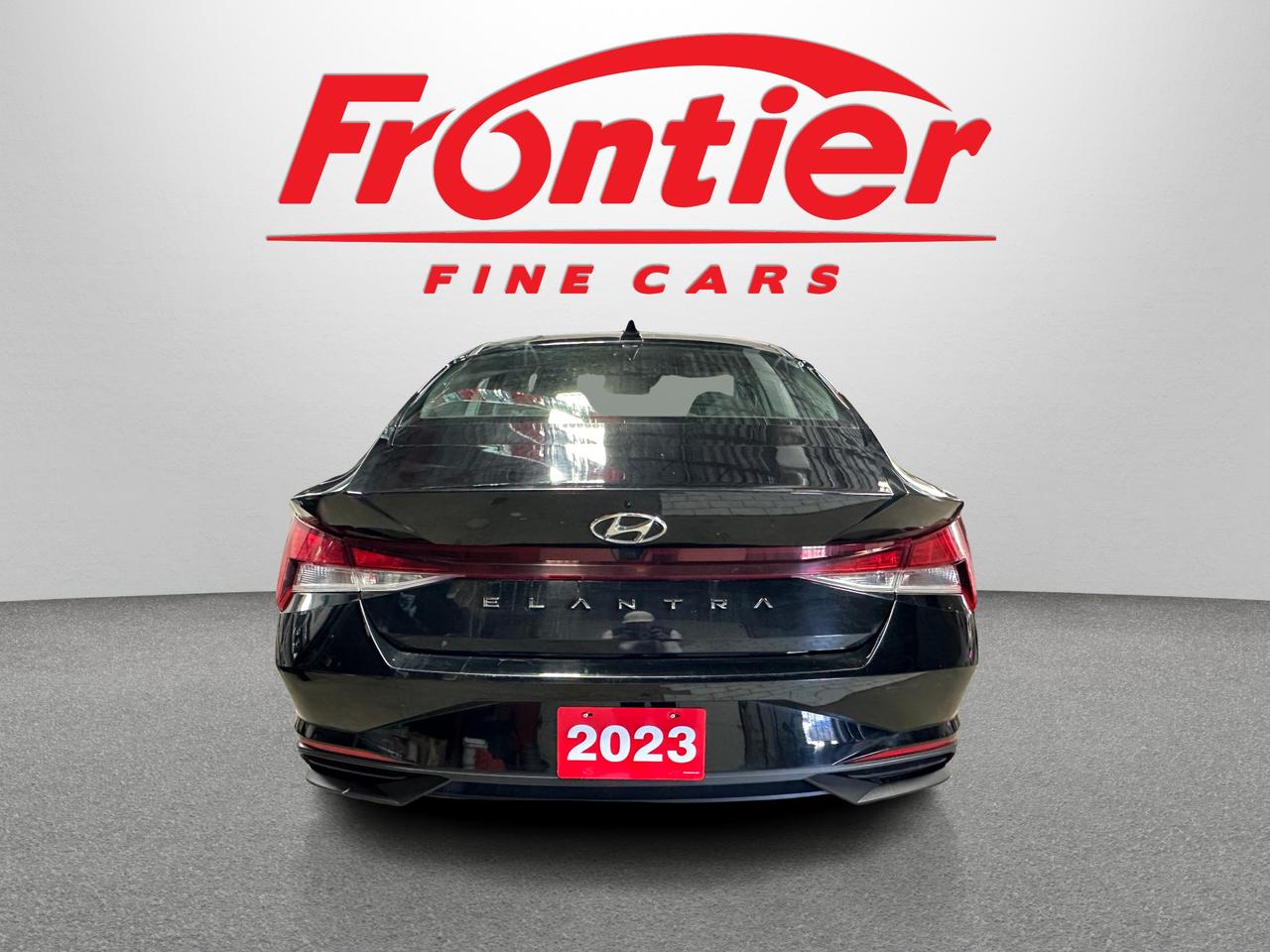 2023 Hyundai Elantra PREFERRED | BLUETOOTH | HEATED SEATS | BACK UP CAM Photo
