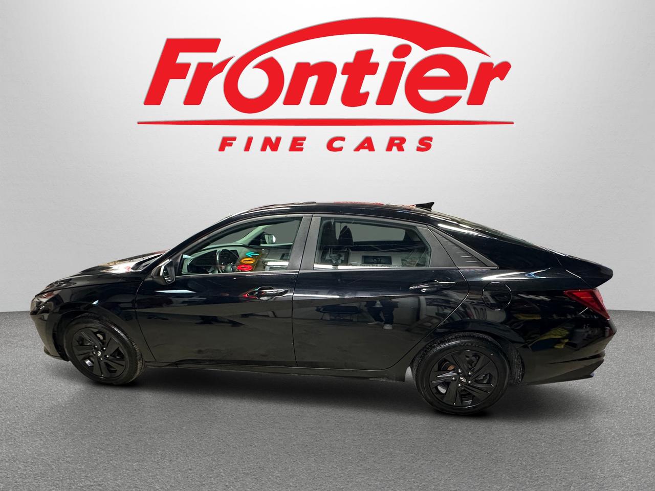 2023 Hyundai Elantra PREFERRED | BLUETOOTH | HEATED SEATS | BACK UP CAM Photo