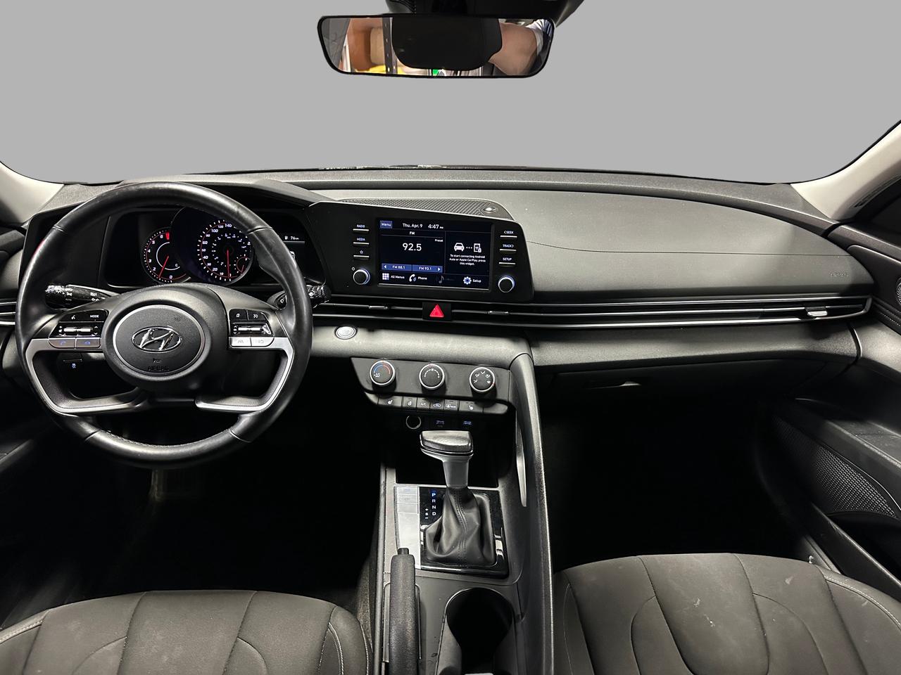 2023 Hyundai Elantra PREFERRED | BLUETOOTH | HEATED SEATS | BACK UP CAM Photo