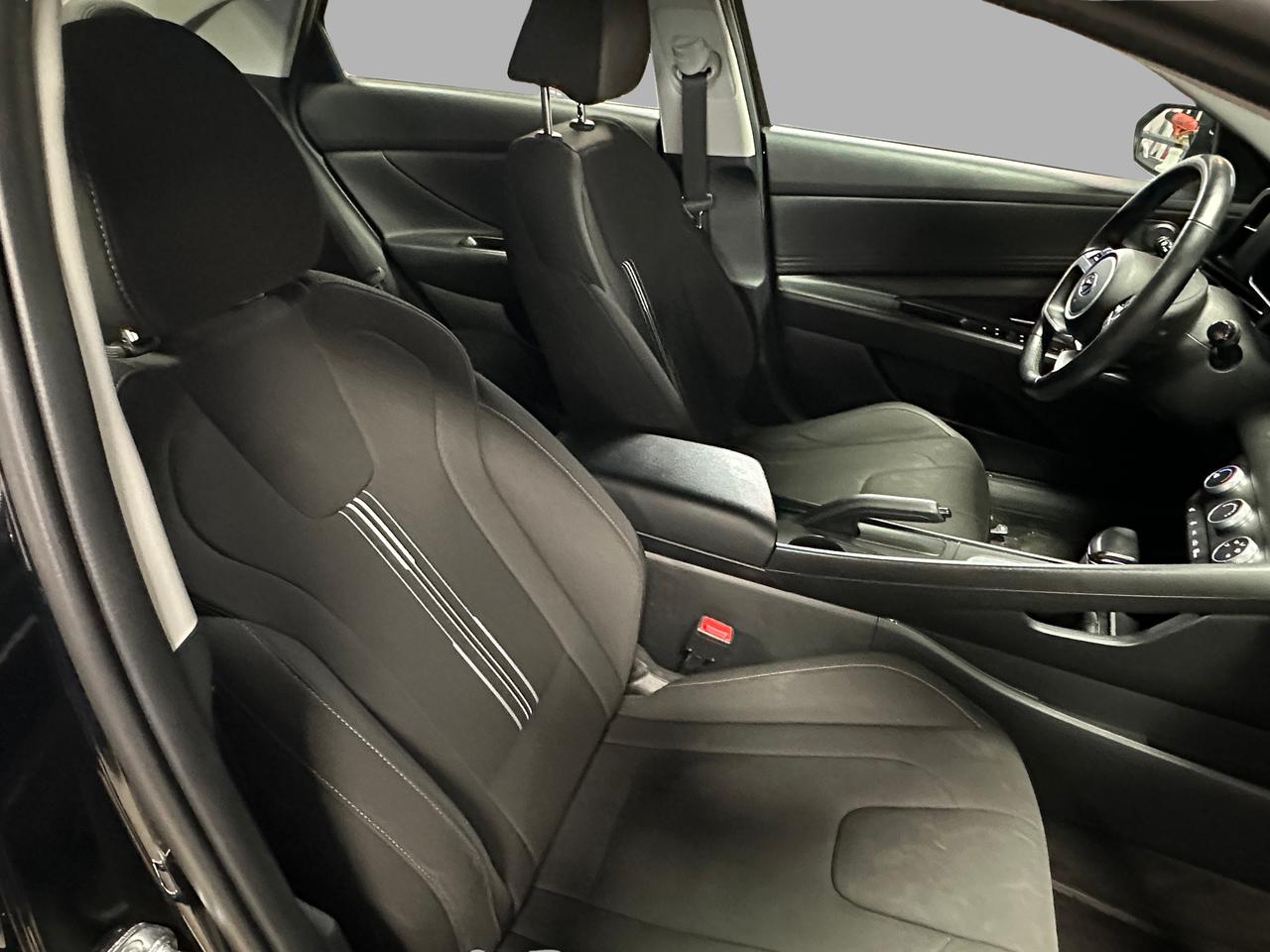 2023 Hyundai Elantra PREFERRED | BLUETOOTH | HEATED SEATS | BACK UP CAM Photo