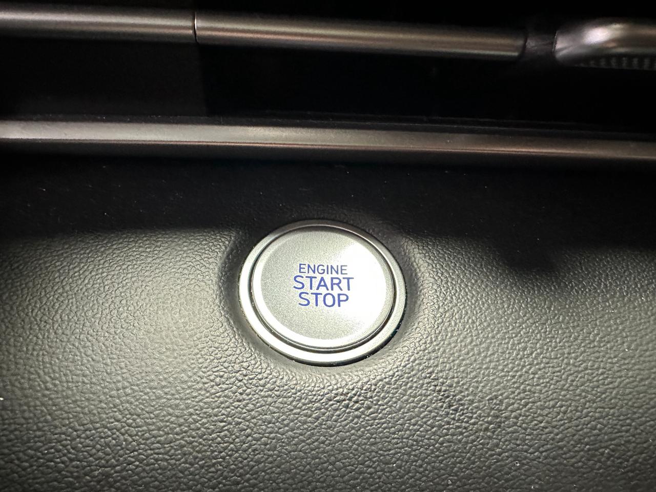 2023 Hyundai Elantra PREFERRED | BLUETOOTH | HEATED SEATS | BACK UP CAM Photo